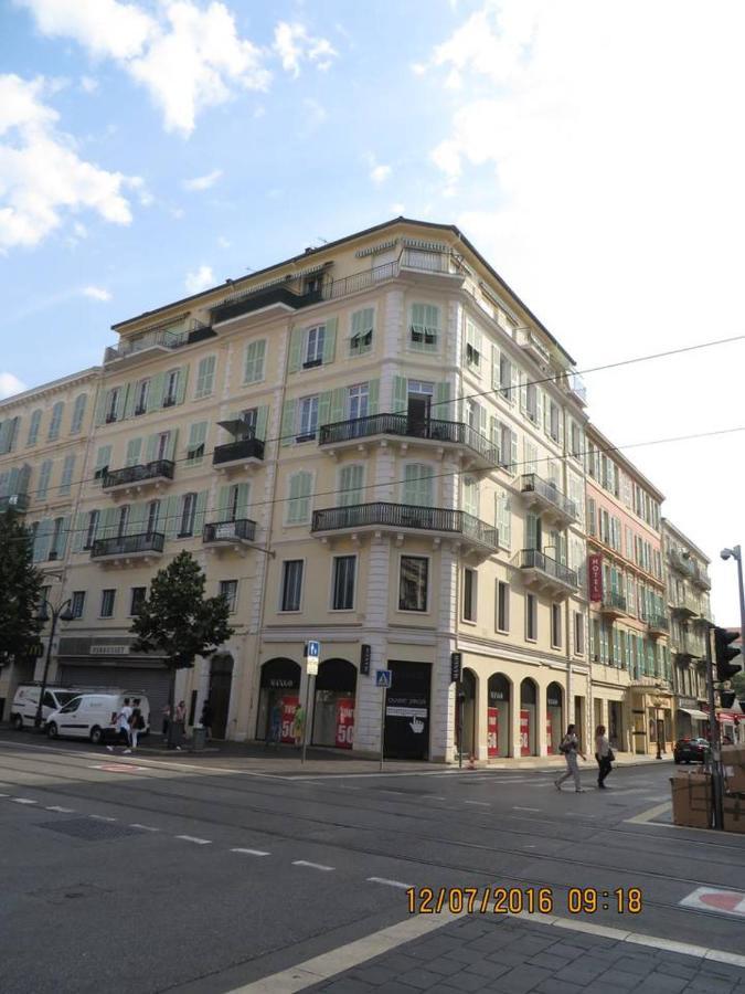 Hotel apartamentowy Adonis *